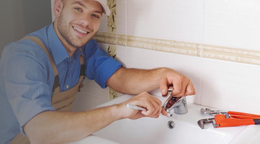 Handle or spout repair in Gibsonburg, OH